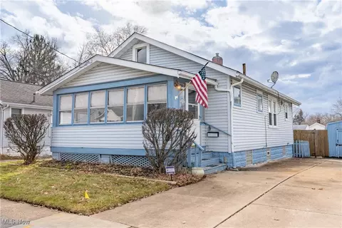 1206 Neptune Ave, Akron, OH 44301