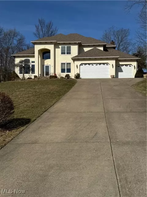 69717 Crestview Lane Est, Saint Clairsville, OH 43950