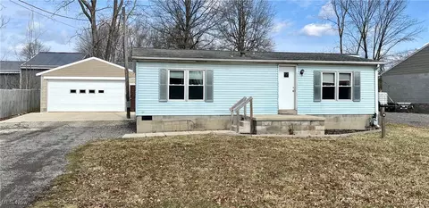 1730 Wilson Ave, Girard, OH 44420