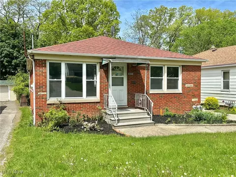 4366 Roadoan Rd, Brooklyn, OH 44144
