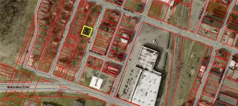 239 N 8th St, Steubenville, OH 43952