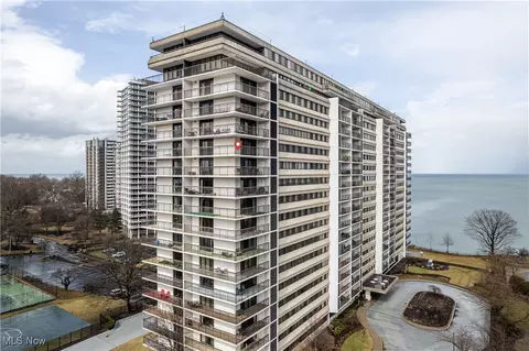 12550 Lake Ave #1305, Lakewood, OH 44107