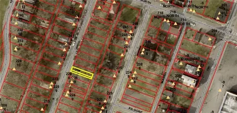 232 N 9th St, Steubenville, OH 43952