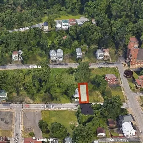 243 N 8th St, Steubenville, OH 43952