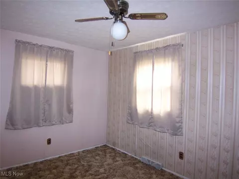 2127 E 39th St, Lorain, OH 44055 photo 15