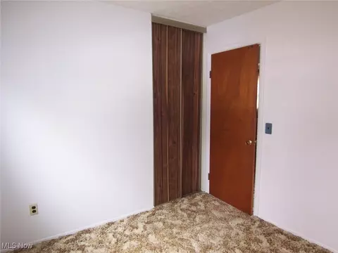 2127 E 39th St, Lorain, OH 44055 photo 21