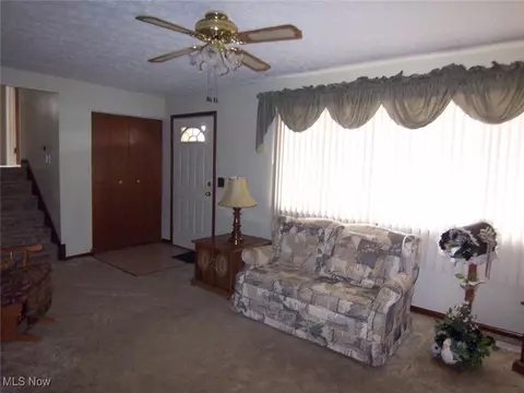 2127 E 39th St, Lorain, OH 44055 photo 6
