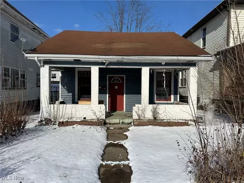 1341 Oakgrove Ave, Steubenville, OH 43952
