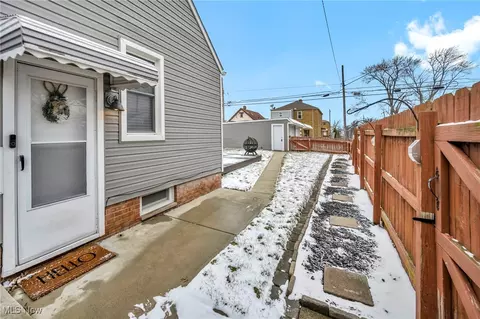 6002 Forest Ave, Parma, OH 44129 photo 34