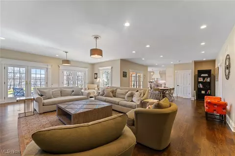Living - 1359 E Calla Rd, Poland, OH 44514 photo 3 of 5
