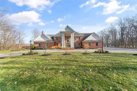 Exterior - 1359 E Calla Rd, Poland, OH 44514 photo 7 of 7