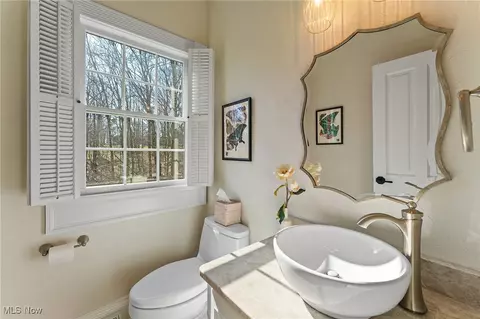 Bath - 1359 E Calla Rd, Poland, OH 44514 photo 1 of 7