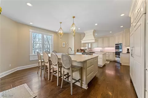 Kitchen - 1359 E Calla Rd, Poland, OH 44514 photo 4 of 5