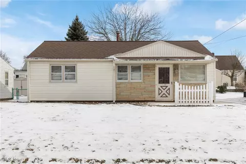 1142 Hawthorne Ave SW, Canton, OH 44710