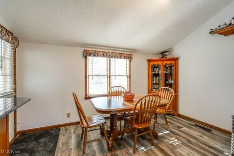4220 Lake Heights Rd NW, Canton, OH 44708 photo 14