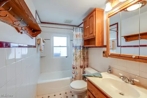 4220 Lake Heights Rd NW, Canton, OH 44708 photo 26