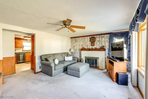 4220 Lake Heights Rd NW, Canton, OH 44708 photo 6