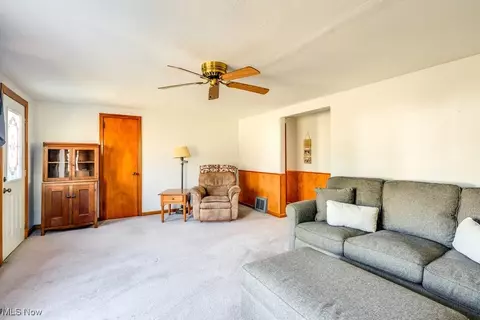 4220 Lake Heights Rd NW, Canton, OH 44708 photo 7