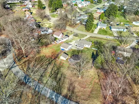 4220 Lake Heights Rd NW, Canton, OH 44708 photo 48