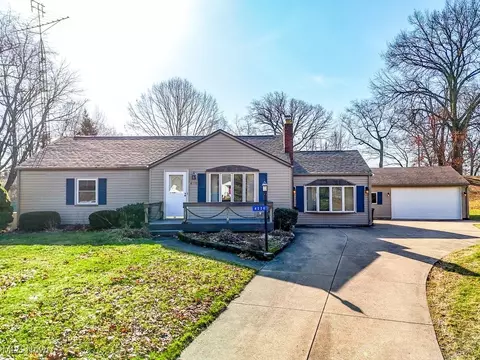 4220 Lake Heights Rd NW, Canton, OH 44708 photo 33