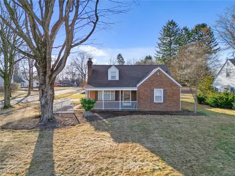 2307 Wales Ave NW, Massillon, OH 44646