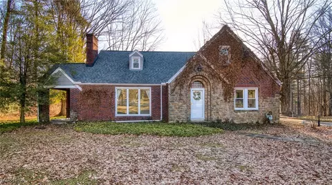 4839 S Raccoon Rd, Canfield, OH 44406