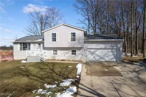 10075 Pawnee Rd, West Salem, OH 44287