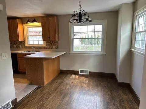 2020 Spring Ave NE, Canton, OH 44714 photo 8
