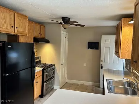 2020 Spring Ave NE, Canton, OH 44714 photo 6