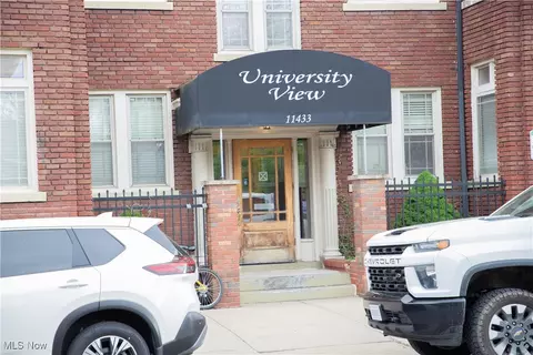 11433 Ashbury Ave #3, Cleveland, OH 44106