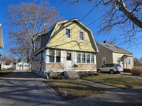 617 New 4th St, Fairport Harbor, OH 44077