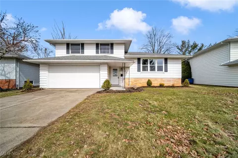 229 Shore Dr, Eastlake, OH 44095