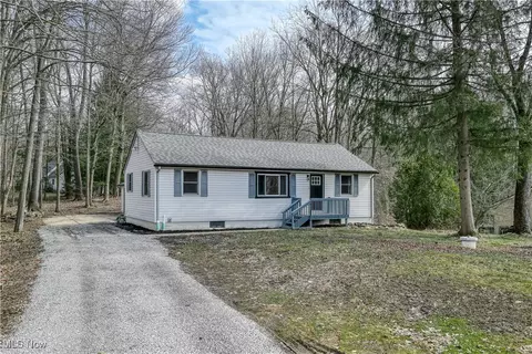 7744 Cooley Rd, Ravenna, OH 44266