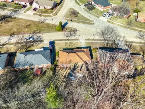 View/Area - 509 Walnut Dr, Euclid, OH 44132 photo 2 of 5