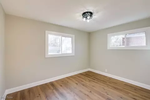 Bedroom - 509 Walnut Dr, Euclid, OH 44132 photo 2 of 4