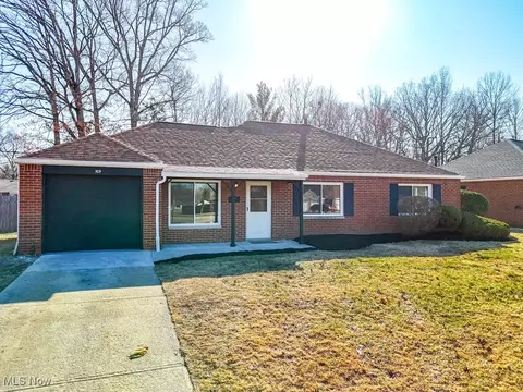 Exterior - 509 Walnut Dr, Euclid, OH 44132 photo 2 of 2