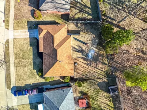 View/Area - 509 Walnut Dr, Euclid, OH 44132 photo 3 of 5