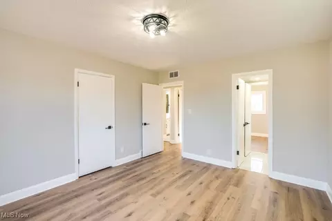 Bedroom - 509 Walnut Dr, Euclid, OH 44132 photo 3 of 4