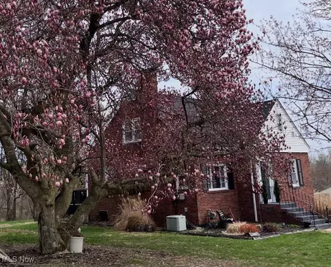 130 Wood St, Flushing, OH 43977