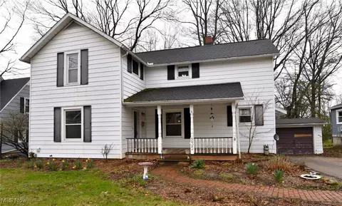 235 S Harmony St, Medina, OH 44256