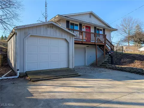 1313 Auburn Ave NW, Massillon, OH 44647