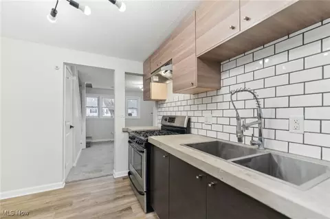 Kitchen - 917 Euclid Ave, Lorain, OH 44052 photo 3 of 3