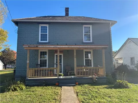 48 W 7th St, Dresden, OH 43821
