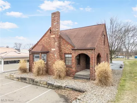 537 Main St, Navarre, OH 44662
