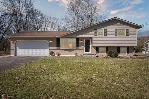 5476 Lear Nagle Rd, North Ridgeville, OH 44039