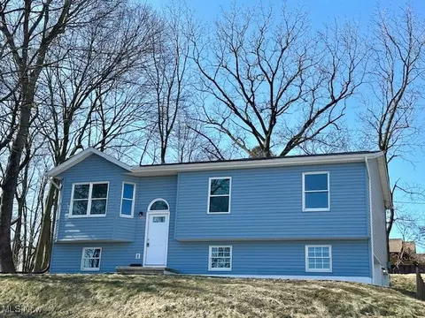 1828 6th St SW, Akron, OH 44314