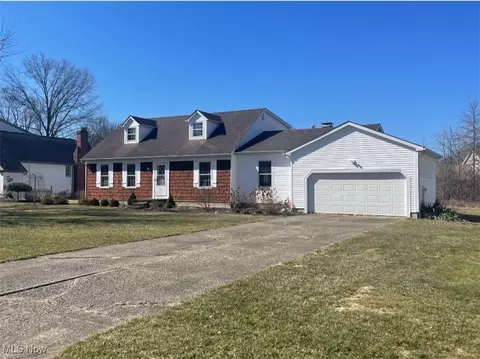 8354 Morningside Dr, Poland, OH 44514