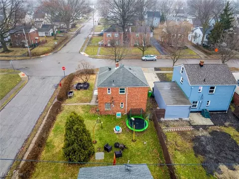 21001 Priday, Euclid, OH 44123 photo 40