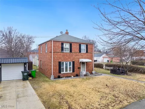 21001 Priday, Euclid, OH 44123 photo 27