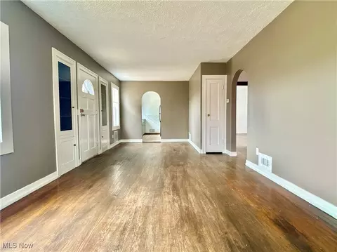 Living - 111 Main St, Philo, OH 43771 photo 2 of 3